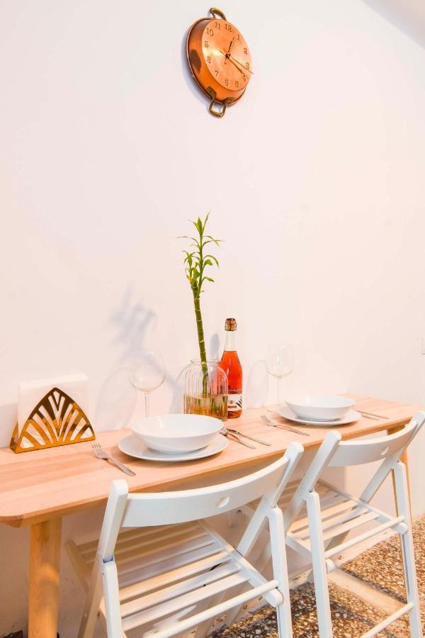 P&P Apartaments Arapiles Málaga Exteriör bild