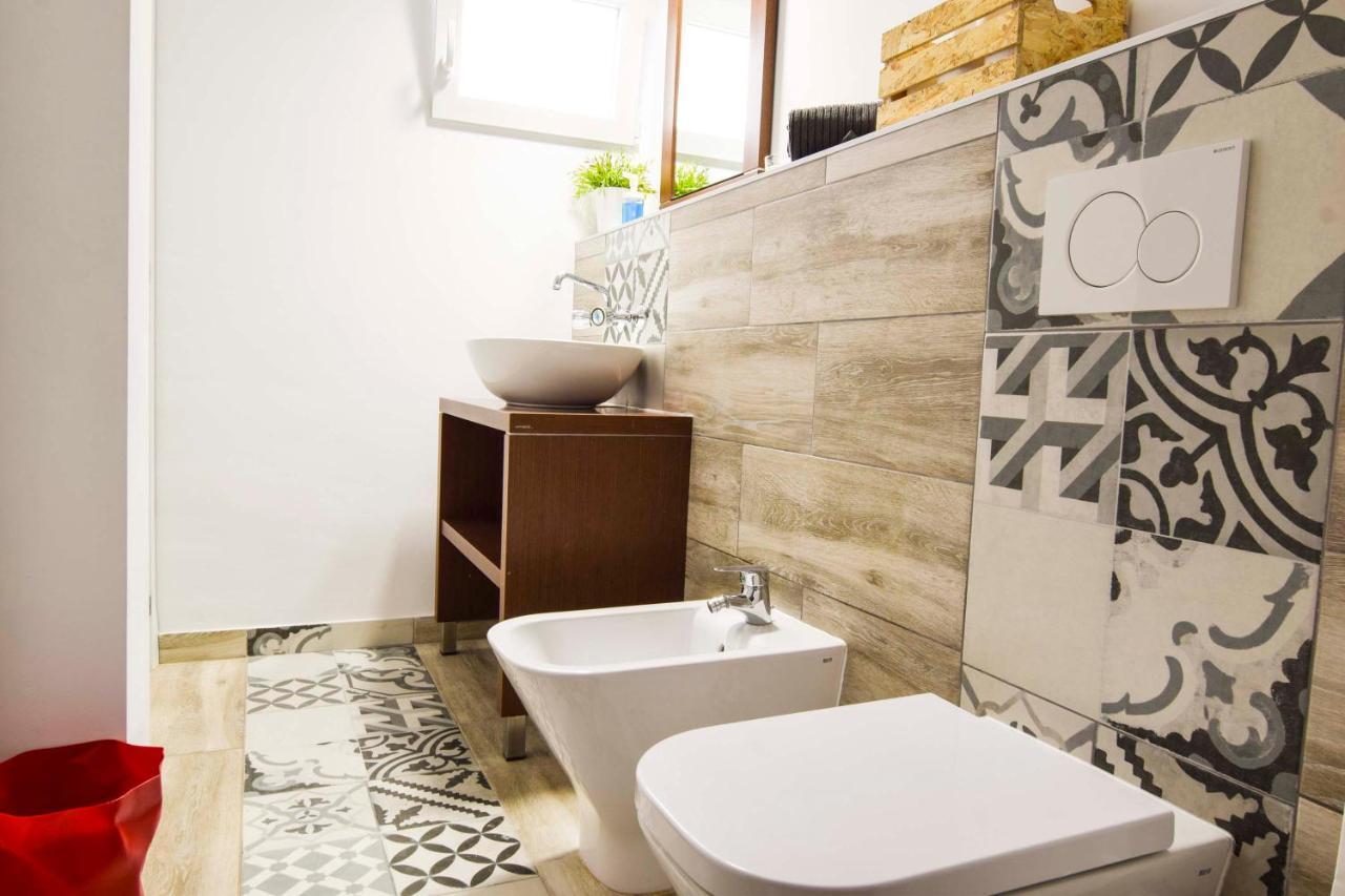 P&P Apartaments Arapiles Málaga Exteriör bild